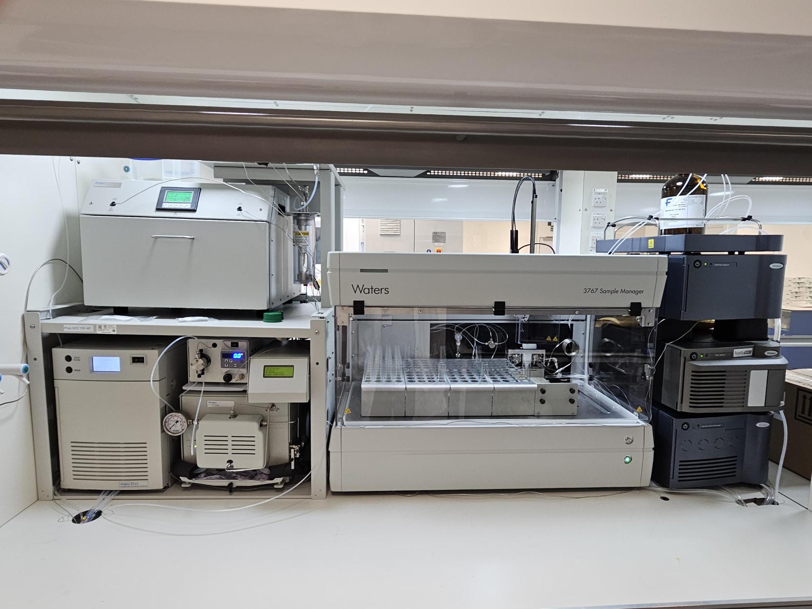 Automated laboratory systems for high-throughput chemistry, enabling rapid compound screening and efficient library synthesis to accelerate drug discovery.