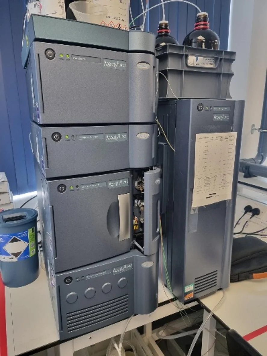 Image of the analytical UPLC instrument used in the isolation process